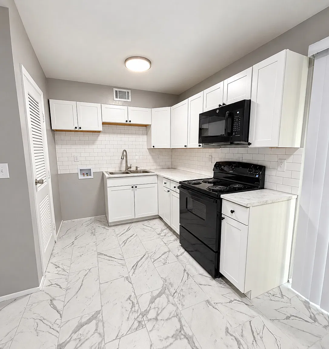 2 bed, $1,295 — Photo 1