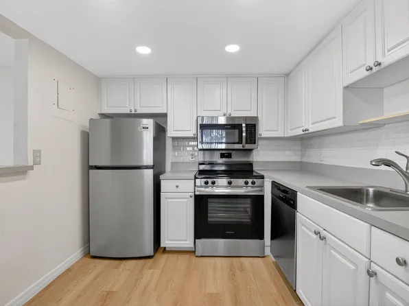 51 Flanders B, Delray Beach, FL 33484