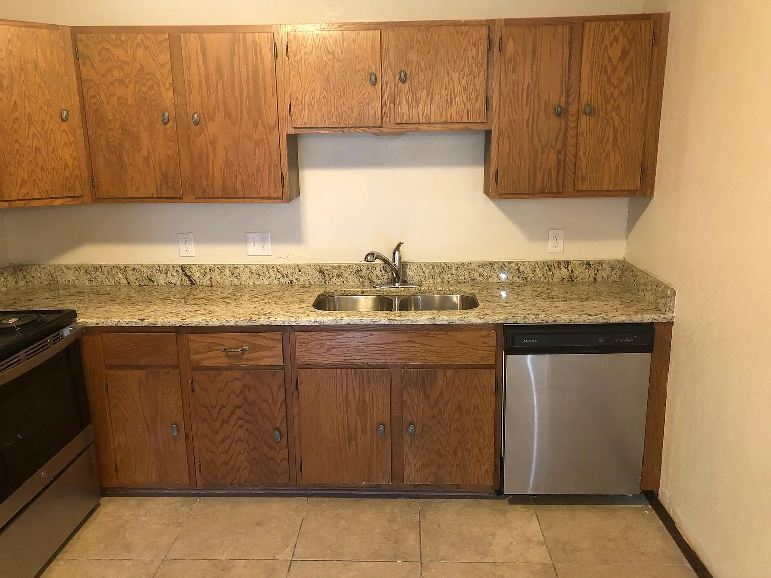 2715 Chattanooga Loop — Photo 2