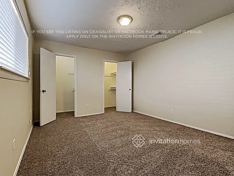 4226 Burkegate Dr — Photo 12
