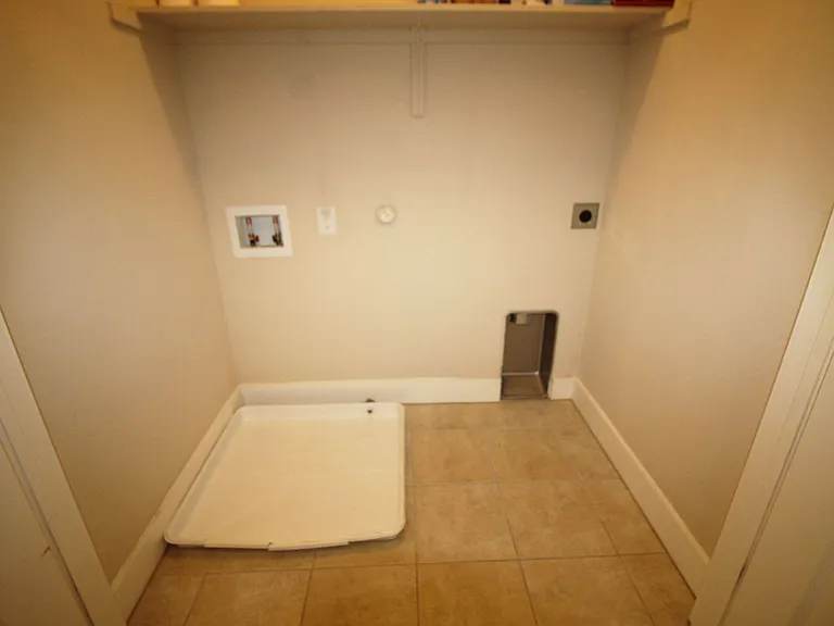 523 High Tech Dr — Photo 8