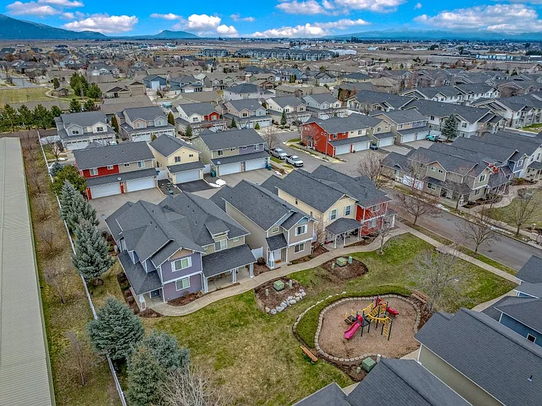 3324 E Garin Ct — Photo 23
