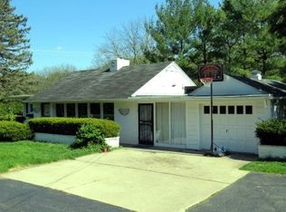 2323 El Rancho Ln, Rockford, IL 61107