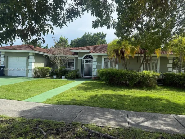 12642 SW 221st St, Miami, FL 33170
