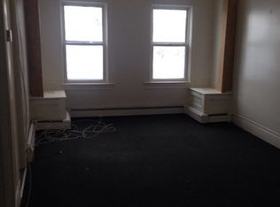 656 Bridge St, Lowell, MA 01850