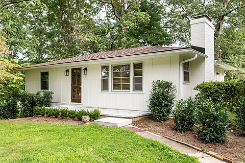 2 Ridgefield Pl Photo 1