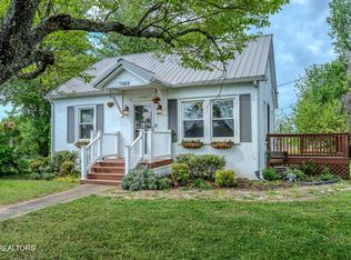 7909 Harmon Rd, Powell, TN 37849