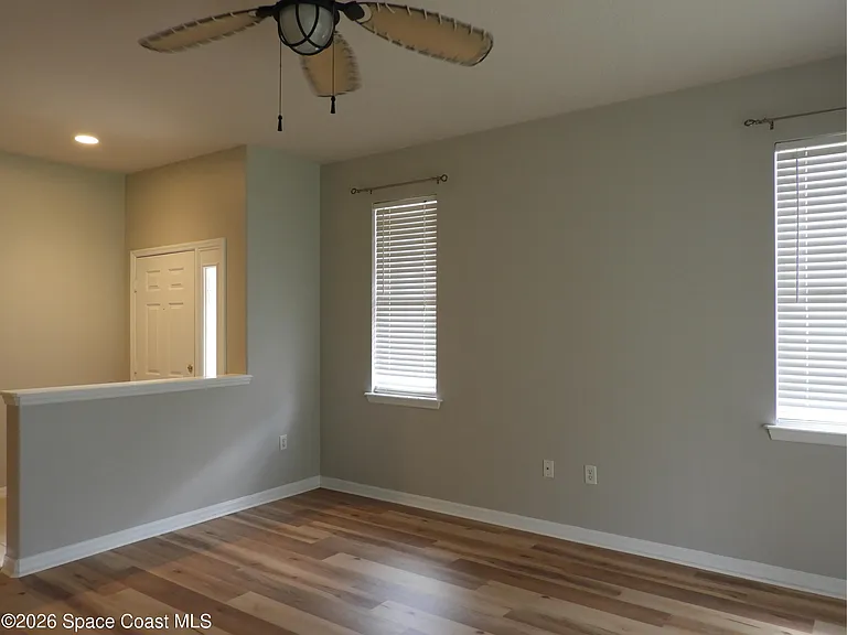 552 Wedge Ct SE — Photo 6