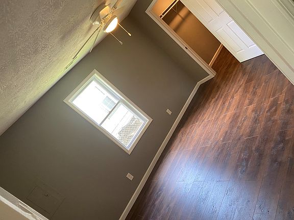2nd image of 710 Poindexter St