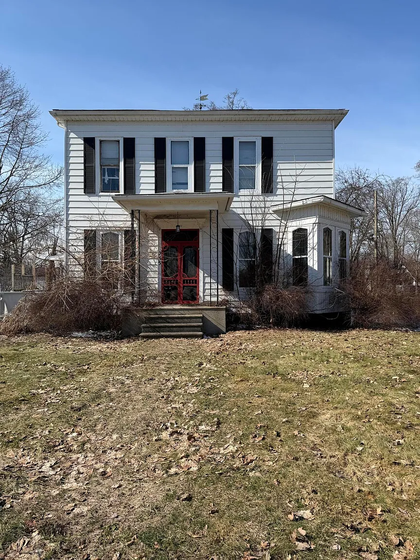 235 N Nottawa St photo 1