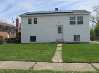 2133 Sherman Ave, North Chicago, IL 60064