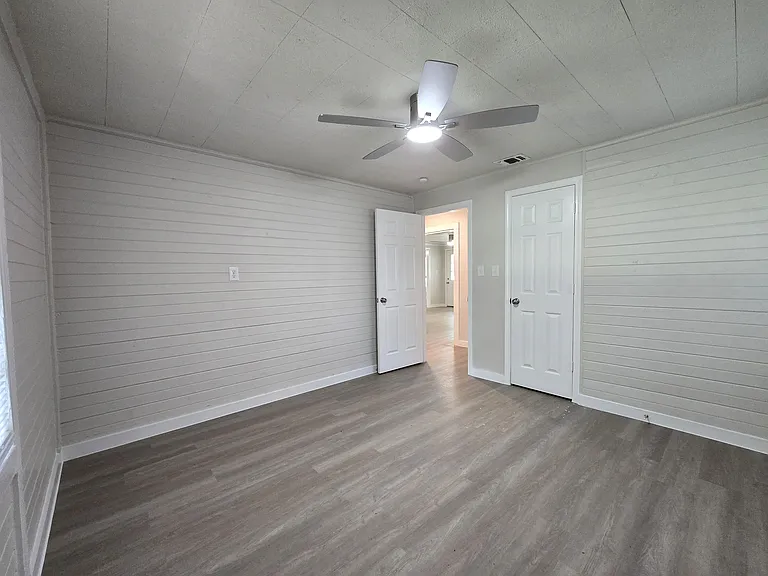 299 Francis St — Photo 19