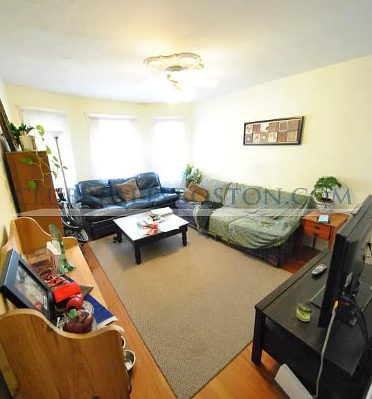 52 Montfern Ave #3 — Photo 37