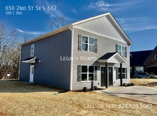 650 2nd St SE #662, Hickory, NC 28602