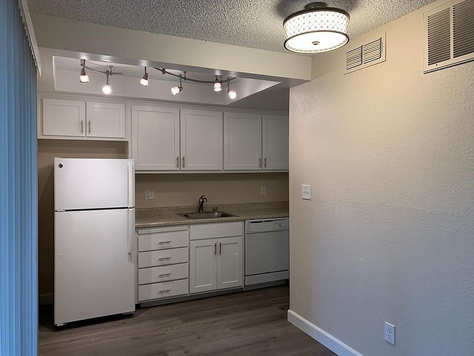 1st image of 5445 Marconi Ave #5