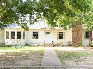 333 Ledbetter St, Albany, TX 76430