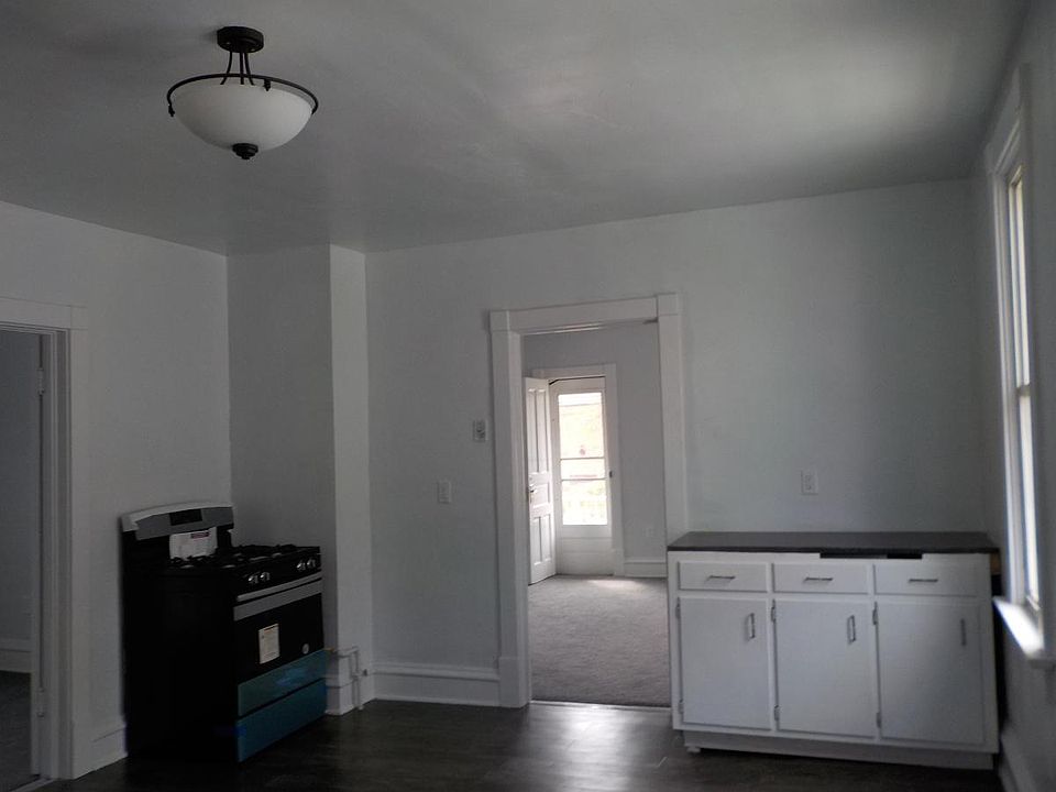 1st image of 810 Michigan Ave