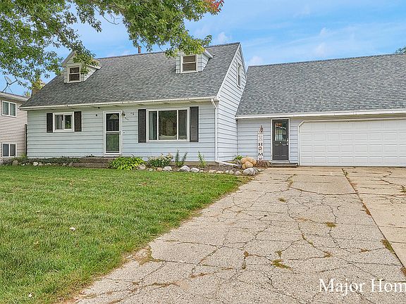 2nd image of 515 Carol Lynne Dr