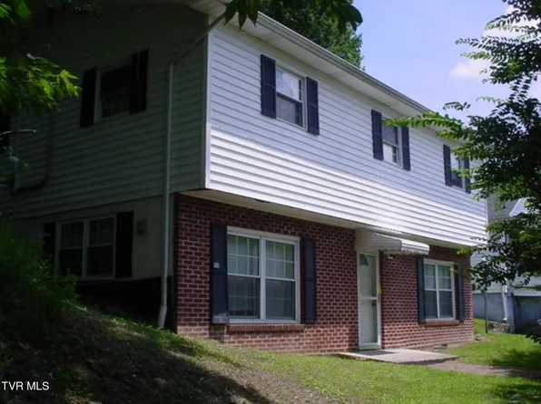 1056 Ridge Ave NW, Norton, VA 24273
