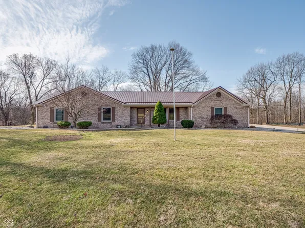 6425 E 234 State Rd, Ladoga, IN 47954