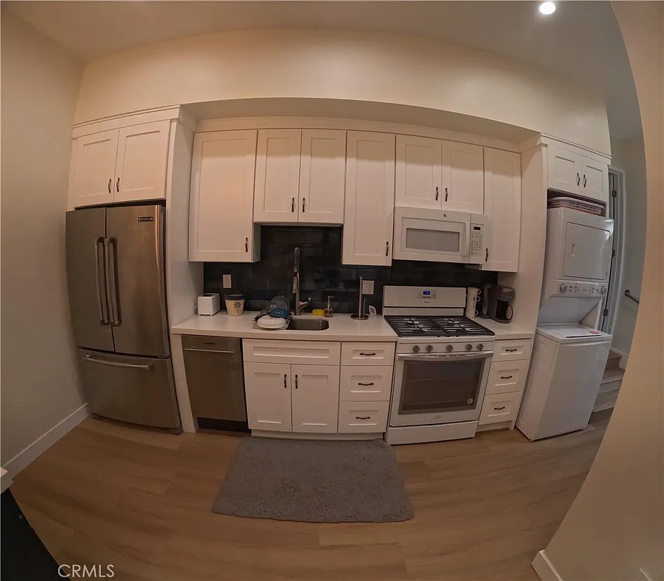 1 bed, 600 sqft, $2,500 — Photo 1