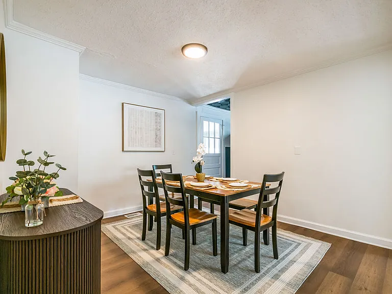 1177 Morley Ave SE — Photo 11