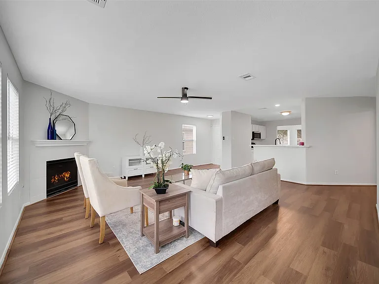 3022 Madison Elm St — Photo 7