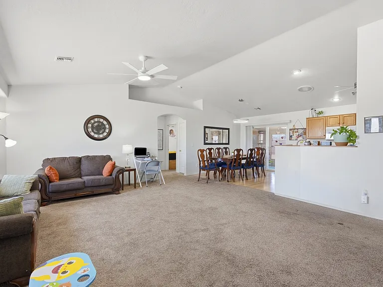 7419 E Mingus Trl — Photo 3