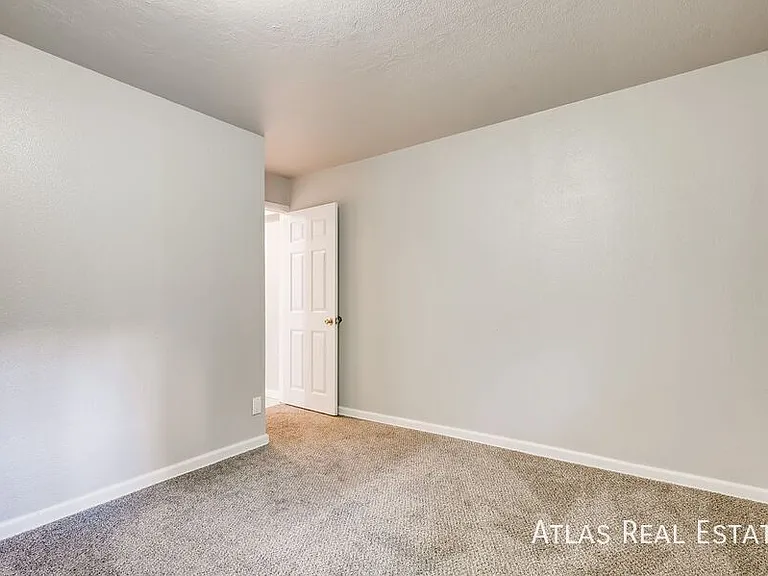 5315 W 10th Ave #A — Photo 9