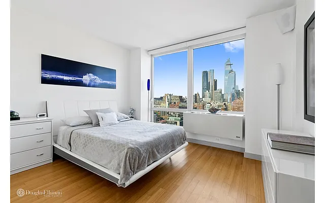 Sold by Douglas Elliman | media 10