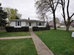 312 W Clarke St, Heyworth, IL