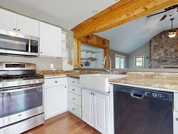 3rd image of 1205 Zion Rd