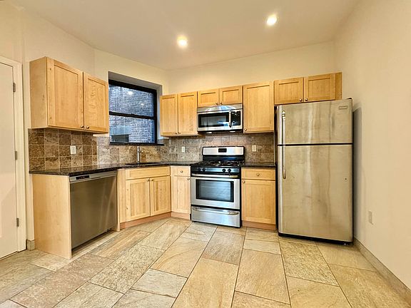 4th image of 785 9th Ave #41