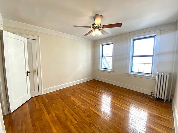4th image of 30-71 33rd St #3C