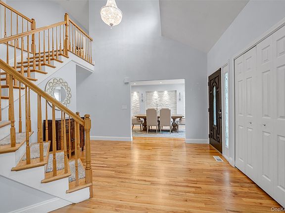 3rd image of 43 Barrow Court