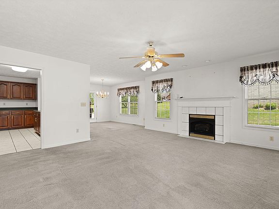 4th image of 625 Shetland Dr