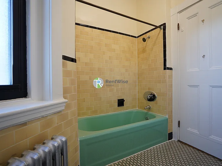 504 Beacon St #31U — Photo 16