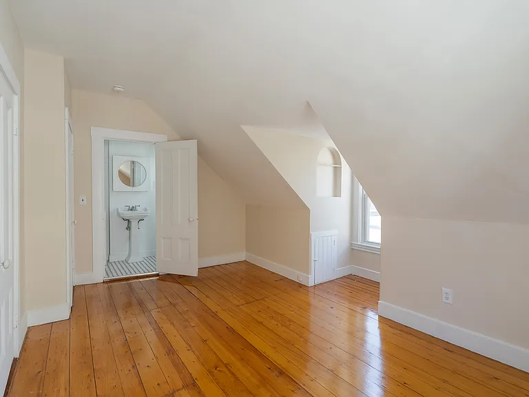 47 Ellery St — Photo 10