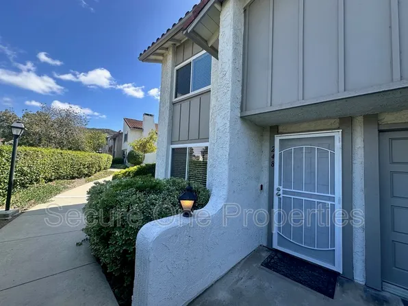 248 Green Heath Pl, Thousand Oaks, CA 91361