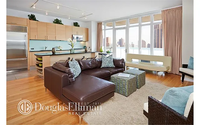 Rented by Douglas Elliman | media 15