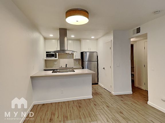 3rd image of 2522 T St APT 3