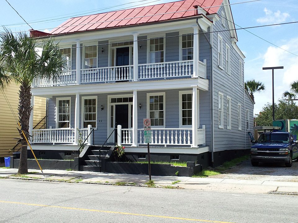 Grey House 2 Ext_05202013