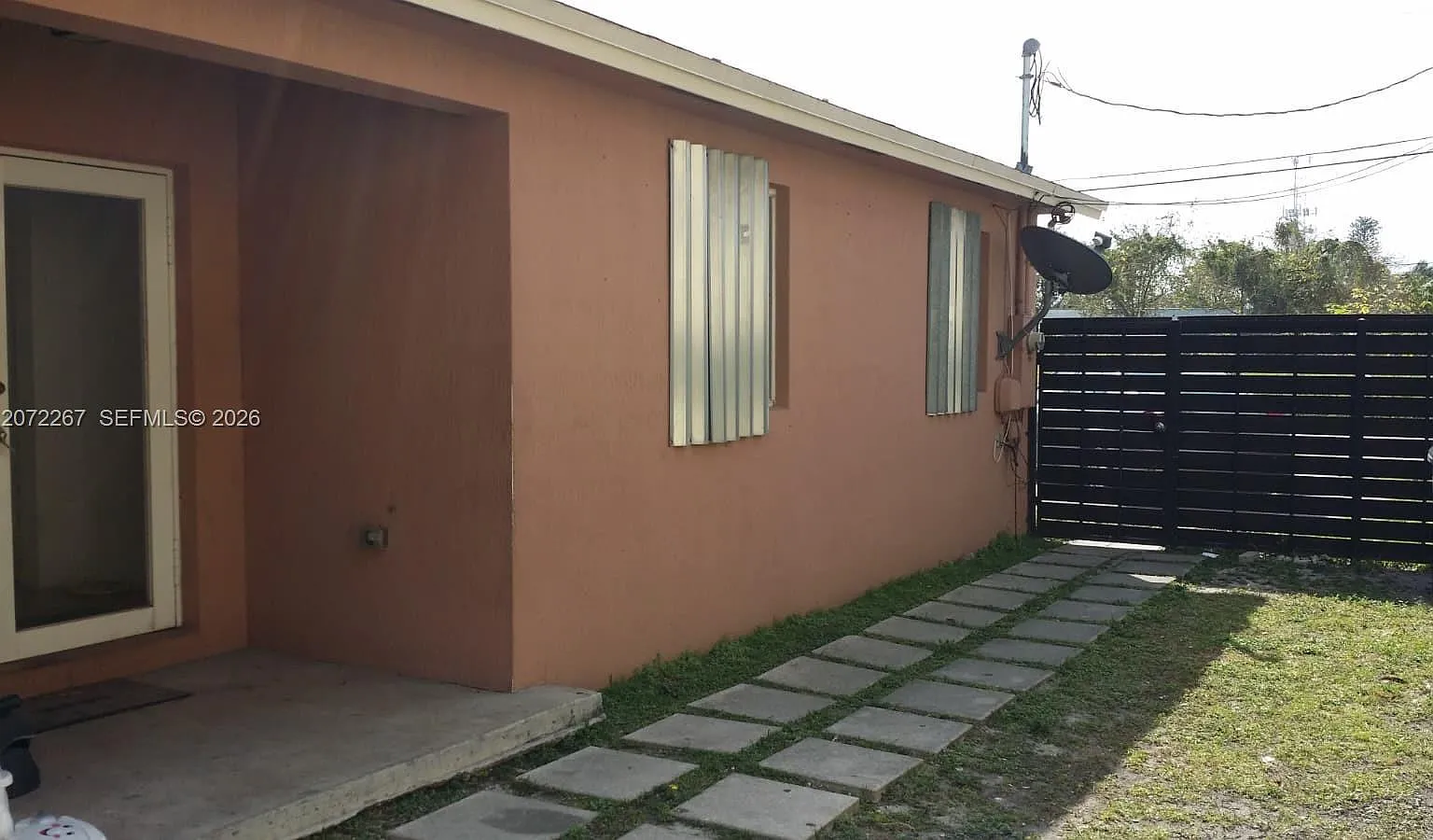 2 bed, 1.0 bath, 1547 sqft, $2,000 — Photo 3