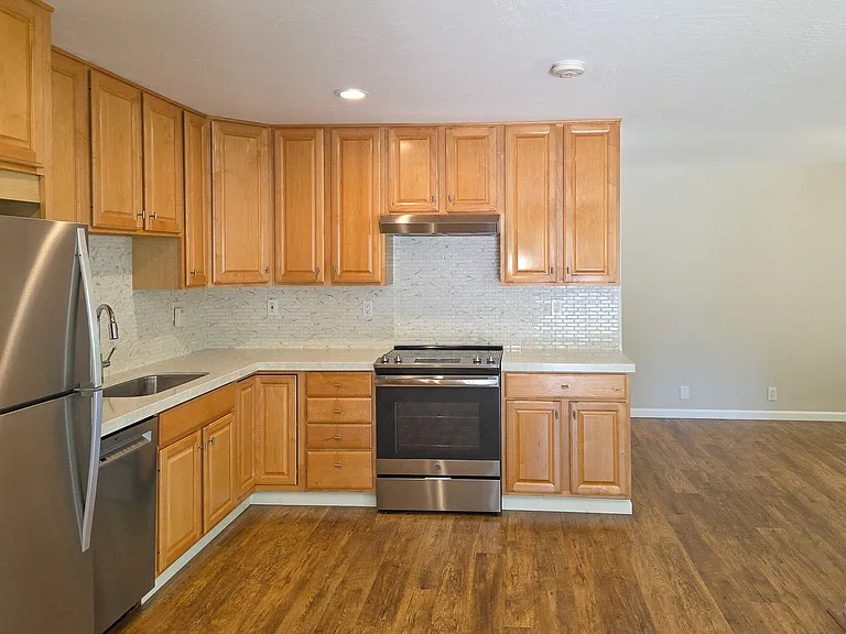 965 Blossom Hill Rd — Photo 7