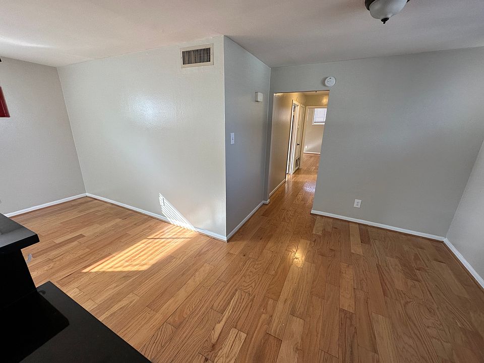 Nice sized bedroom
