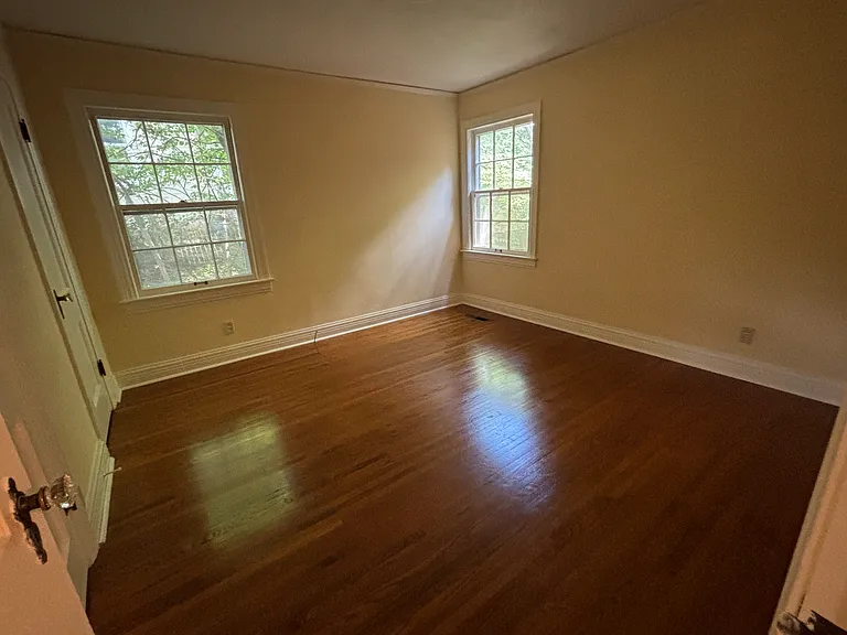 453 E Prospect St — Photo 7