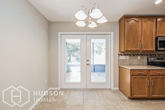 5th image of 2851 Woodstone Dr
