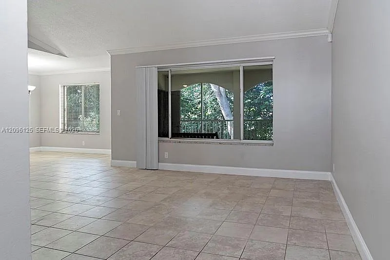 Casablanca Isles Condo — Photo 2