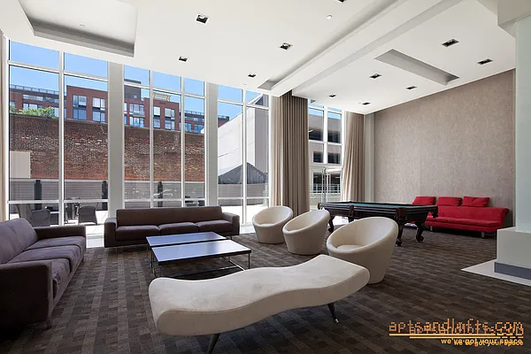 Sold by aptsandlofts.com | media 21