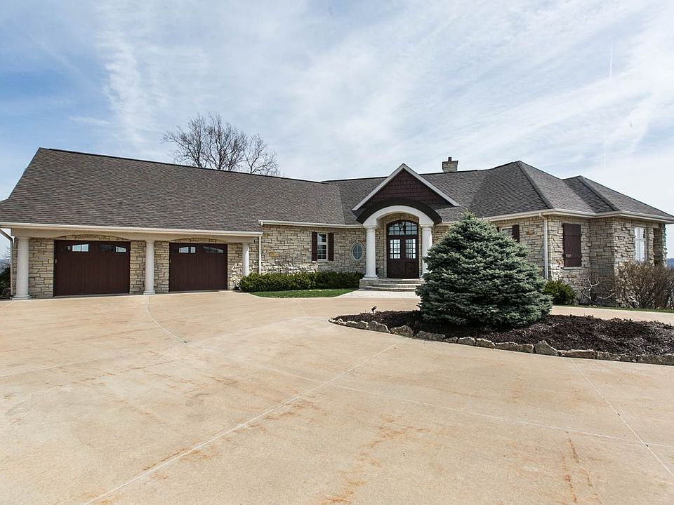 1st image of 21266 Country Squire Ln